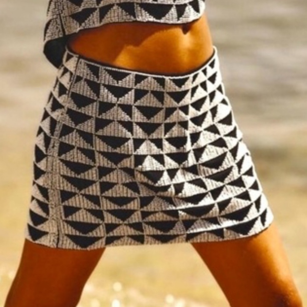 Zara Black and White Geometric Beaded Skirt